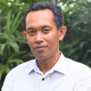 Komang, CFO